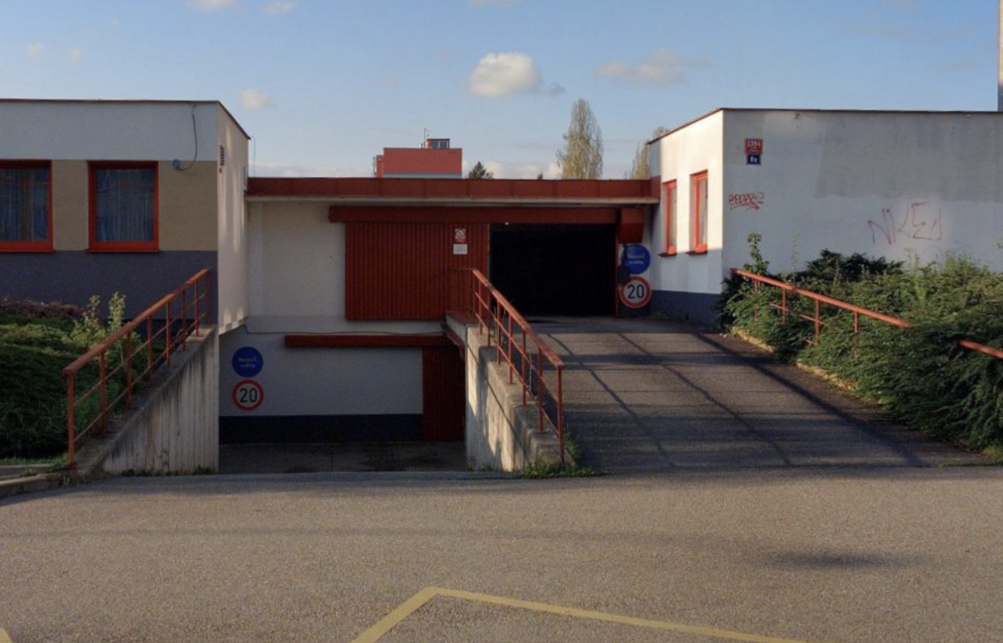 Ukázka obchodu: 1/1 Garáž Řepy